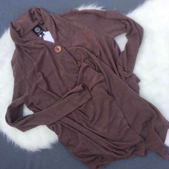 bobeau Tops - 🍭 Bobeau knit cardigan 🍭